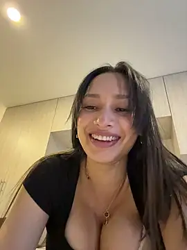 evangelineroos' Live XXX Chat