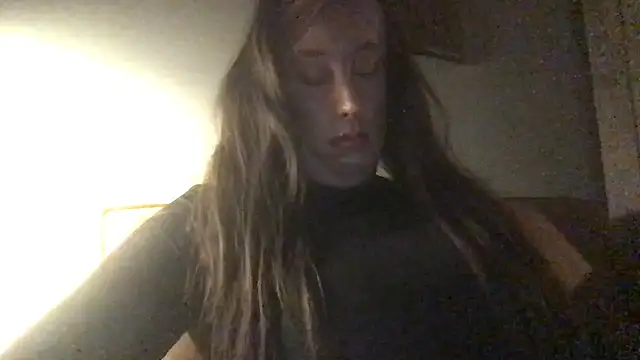 Sarahbunny_ Show in webcam