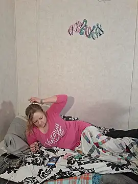 amandatheblondewife – webcam-show