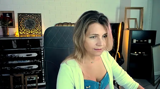 NicoleHitman's Live XXX Chat