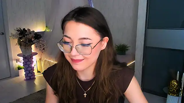 Chat +18 de SereneFlame ao vivo