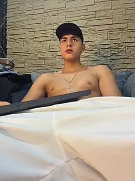 Lander_Cruz 即時 XXX 聊天