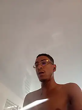 mellow_smoke Show in webcam