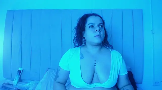 Онлайн чат XXX freija_love