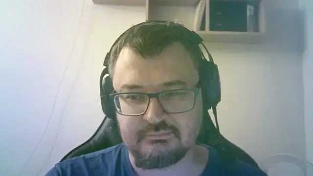 Chat XXX en directo de SirAbuser