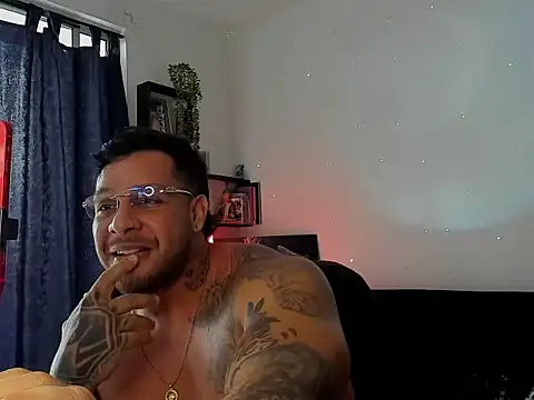 MarckMathews live XXX chat
