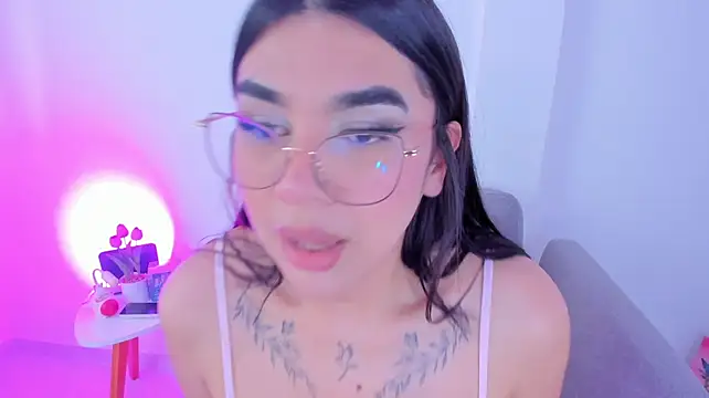 Chat XXX en directo de RoseCassie