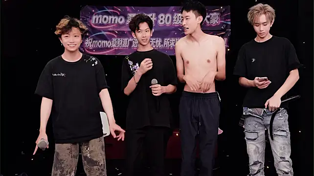 Chenyong123's Live XXX Chat