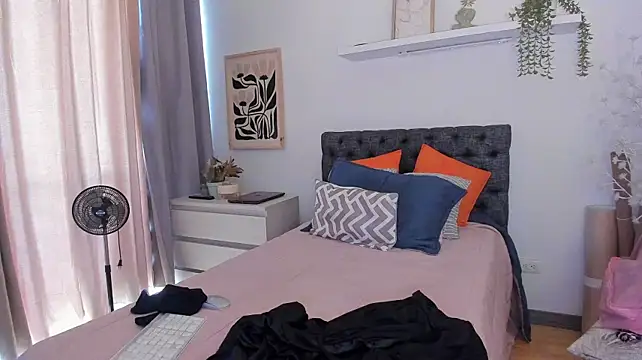 roxy_hell XXX чат на живо