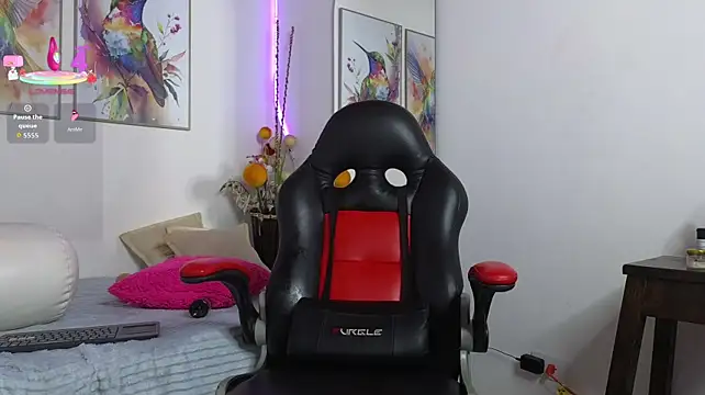 IsaSkinny's Live XXX Chat