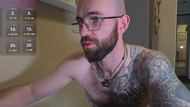Matthewnoir's Live XXX Chat