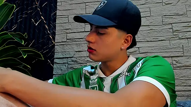 Chat +18 de Lander_Cruz ao vivo