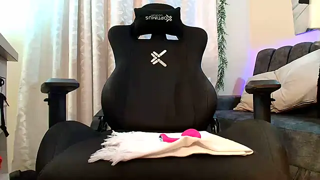 LUCYMILF_SEXY's Live XXX Chat