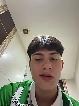Lander_Cruz Live XXX-Chat
