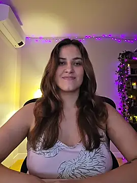 MiaRides19 Adlı Modelin Canlı XXX Sohbeti
