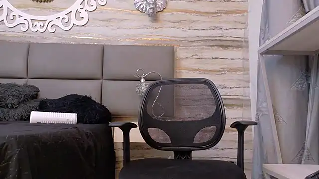 Steven_x94 élő XXX-chatje