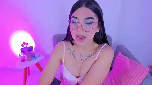 Czat XXX na żywo – RoseCassie