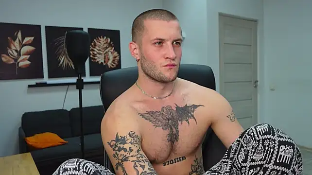 XXX chat uživo modela Igor_Wilde