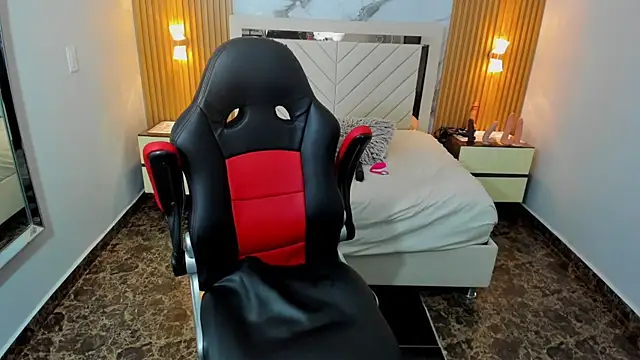 XXX chat uživo modela KAROLLJONES1
