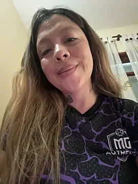 Bruja_lu Chat XXX live