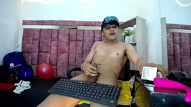 DanteSeth Chat XXX in diretta