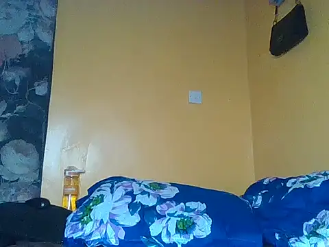 Pink_pussy_- Chat XXX in diretta