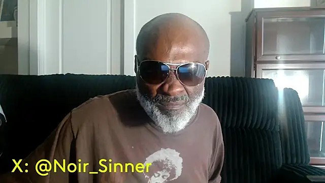 sinnernoir Adlı Modelin Canlı XXX Sohbeti