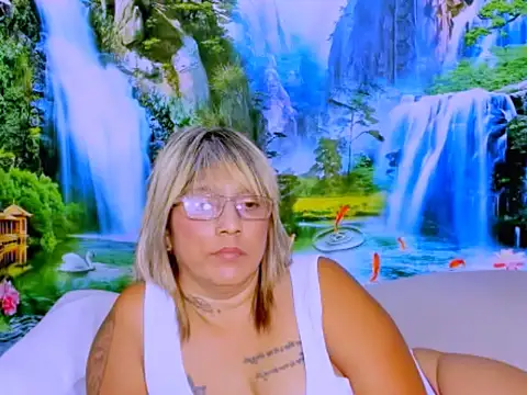 Czat XXX na żywo – indianroxy