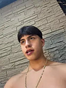 Chatroom XXX en direct de Lander_Cruz