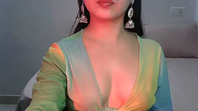 Disha_22_ লাইভ XXX চ্যাট