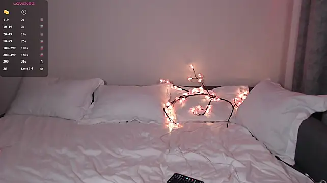 JuliaEtheriee's Live XXX Chat