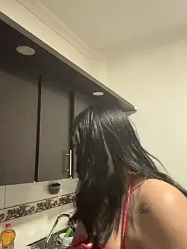 צ'אט XXX בשידור חי של Katty_West