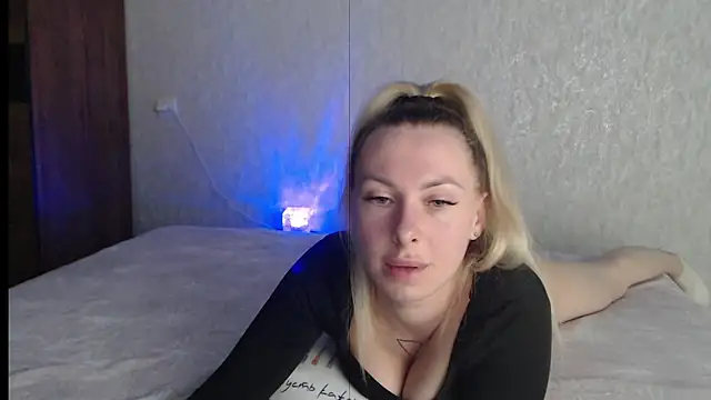 _Leslyy_Feet_00 Chat XXX in diretta