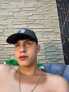 Lander_Cruz Live XXX-chat