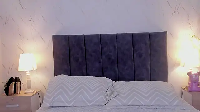 Emilly_Beaumont's Live XXX Chat