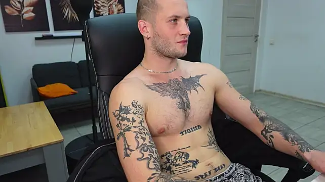 Igor_Wilde élő XXX-chatje