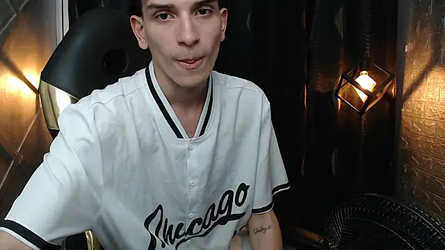DAMIAN_22n Live XXX chat