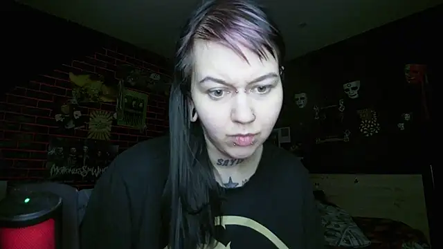 Živý XXX chat MoorderxDoll