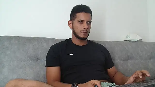 Chris_Dick23 – Live XXX-chat