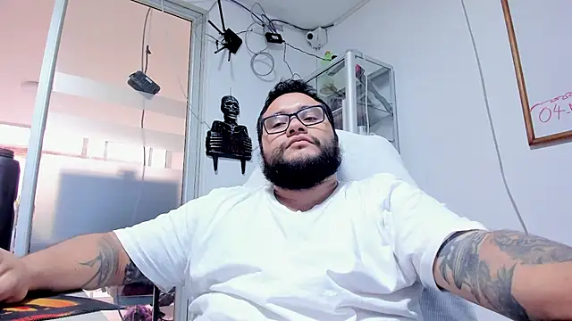 VINCEDMAGLIOO's Live XXX Chat