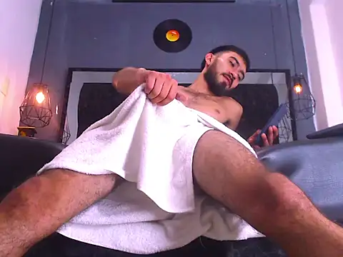 Chatroom XXX en direct de Liam_crox