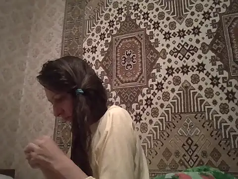 FayInessaKiss' Live XXX Chat