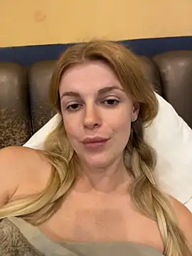 HarrietDart Chat XXX in diretta