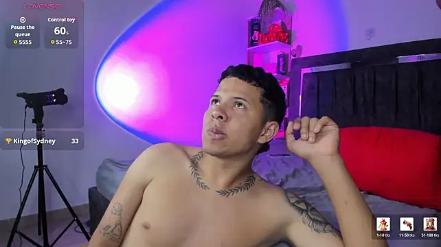 StevenSmith18 XXX чат на живо