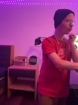 Chat +18 de YoungSebi ao vivo