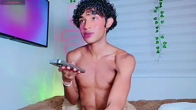 Chatroom XXX en direct de Aaron_Wiinter