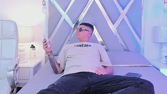 AngelBlue__: απευθείας συνομιλία ΧΧΧ