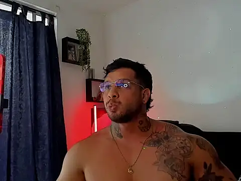 Chat XXX en directo de MarckMathews