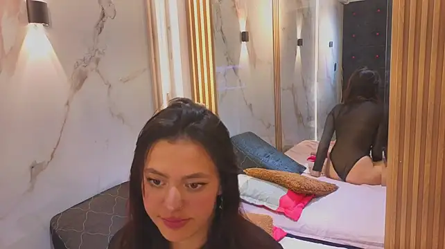 Chloe_bratzz: онлайн-секс-чат