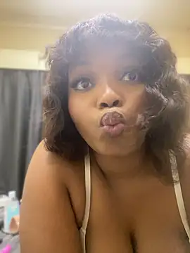 Xoli_11 Live XXX-chat